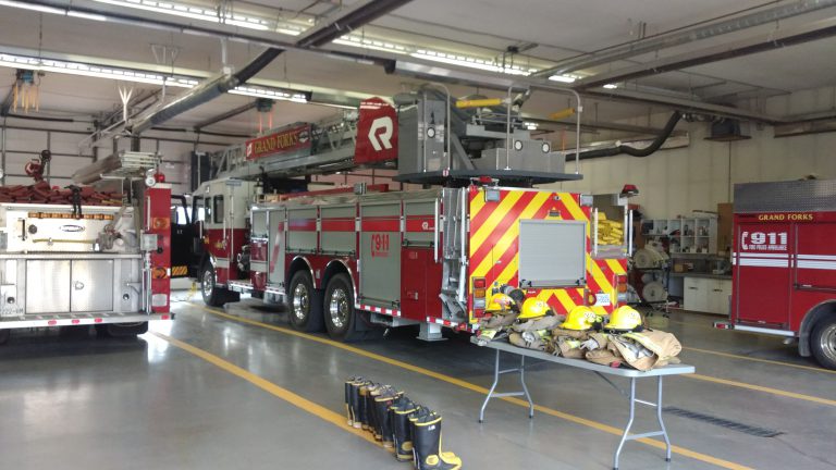 Hillside fire extinguished by Grand Forks Fire and Rescue
