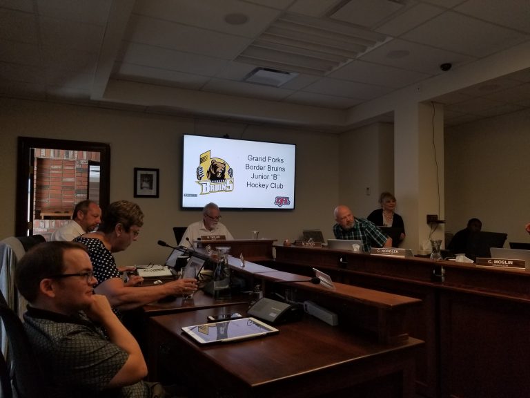 Border Bruins present to city council as 50th season draws closer