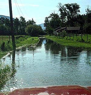 Majority of evacuation orders rescinded in Grand Forks area