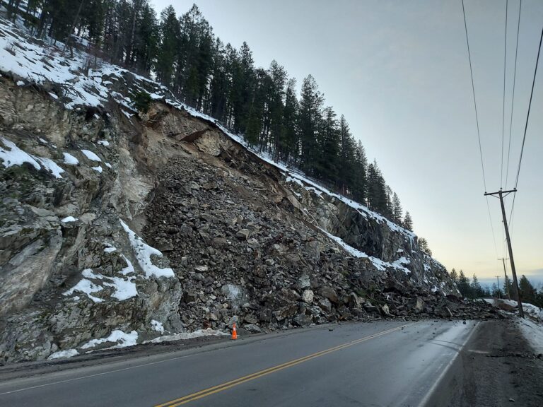 UPDATED: Highway 3 reopens to single lane traffic at Christina Lake